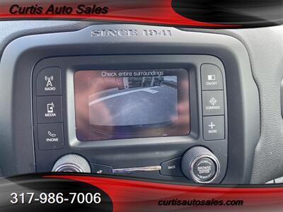 2015 Jeep Renegade Latitude   - Photo 14 - Avon, IN 46123-8338