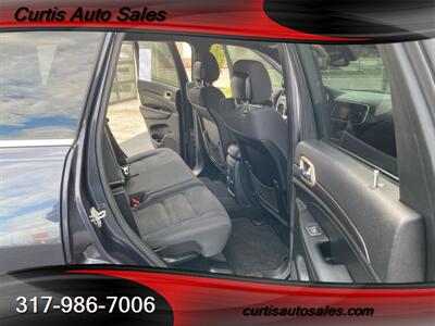 2014 Jeep Grand Cherokee Laredo   - Photo 12 - Avon, IN 46123-8338