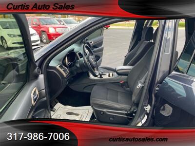 2014 Jeep Grand Cherokee Laredo   - Photo 8 - Avon, IN 46123-8338