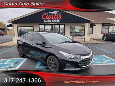 2019 Chevrolet Cruze LS   - Photo 1 - Indianapolis, IN 46231