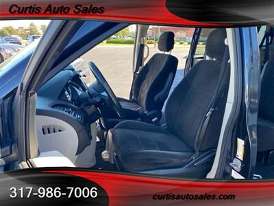 2013 Dodge Grand Caravan SE   - Photo 8 - Avon, IN 46123-8338