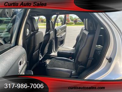 2018 Ford Explorer XLT   - Photo 9 - Avon, IN 46123-8338