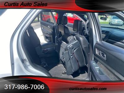 2018 Ford Explorer XLT   - Photo 11 - Avon, IN 46123-8338