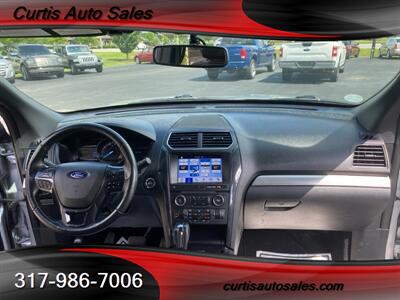 2018 Ford Explorer XLT   - Photo 15 - Avon, IN 46123-8338