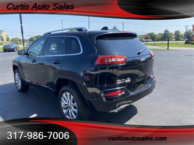 2017 Jeep Cherokee Overland   - Photo 5 - Avon, IN 46123-8338