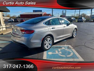 2016 Chrysler 200 LX   - Photo 2 - Indianapolis, IN 46231