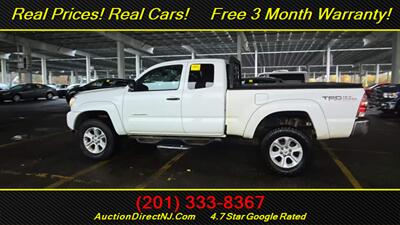 2013 Toyota Tacoma 4dr. Ext Cab 6.1ft Long Bed SR5 TRD-Off Road 4WD   - Photo 1 - Jersey City, NJ 07307