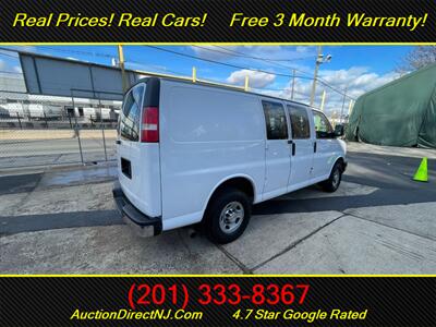 2015 Chevrolet Express 3500 Cargo Van   - Photo 3 - Jersey City, NJ 07307