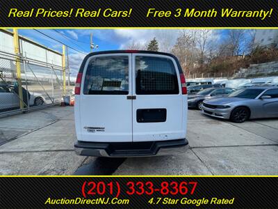 2015 Chevrolet Express 3500 Cargo Van   - Photo 4 - Jersey City, NJ 07307