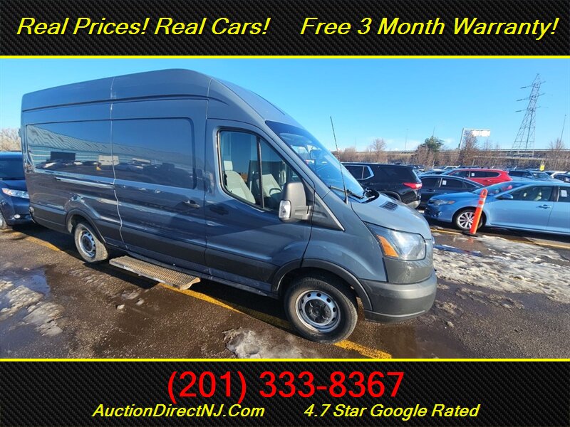 2019 Ford Transit Base's photo