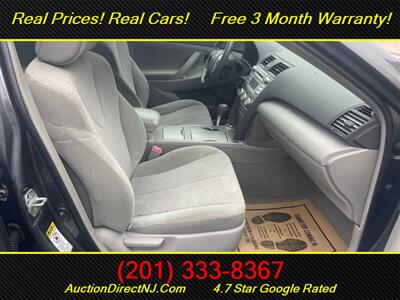 2011 Toyota Camry LE   - Photo 14 - Jersey City, NJ 07307