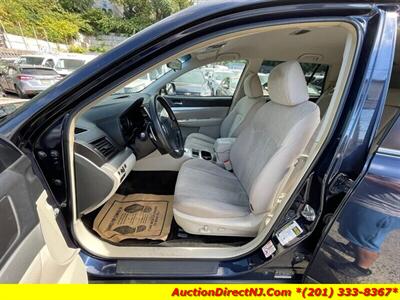 2013 Subaru Outback 2.5i Premium AWD   - Photo 10 - Jersey City, NJ 07307