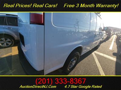 2015 Chevrolet Express 2500 Cargo Van   - Photo 2 - Jersey City, NJ 07307