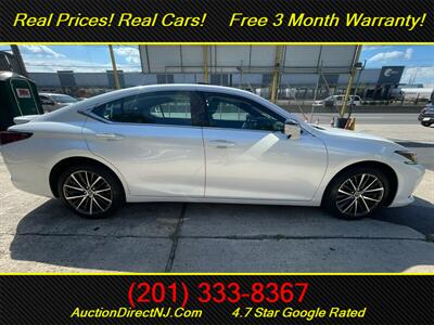 2022 Lexus ES 250   - Photo 2 - Jersey City, NJ 07307