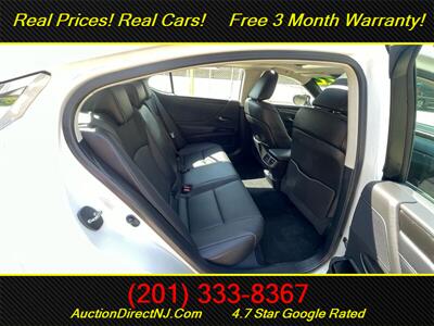 2022 Lexus ES 250   - Photo 16 - Jersey City, NJ 07307