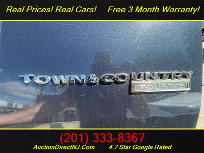 2009 Chrysler Town & Country Touring   - Photo 49 - Jersey City, NJ 07307