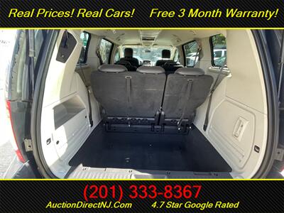 2009 Chrysler Town & Country Touring   - Photo 41 - Jersey City, NJ 07307