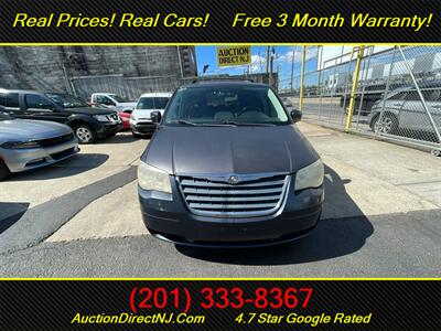 2009 Chrysler Town & Country Touring   - Photo 8 - Jersey City, NJ 07307