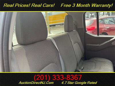 2012 Nissan Frontier 4dr. Crew Cab SV 4WD   - Photo 16 - Jersey City, NJ 07307