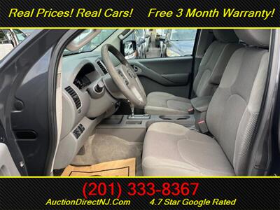 2012 Nissan Frontier 4dr. Crew Cab SV 4WD   - Photo 10 - Jersey City, NJ 07307