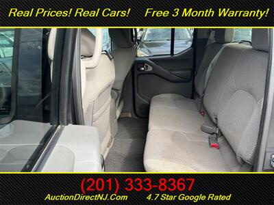 2012 Nissan Frontier 4dr. Crew Cab SV 4WD   - Photo 11 - Jersey City, NJ 07307