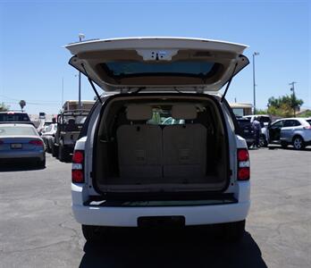 2010 Ford Explorer XLT   - Photo 9 - Bakersfield, CA 93301