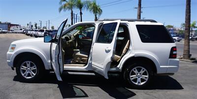 2010 Ford Explorer XLT   - Photo 5 - Bakersfield, CA 93301