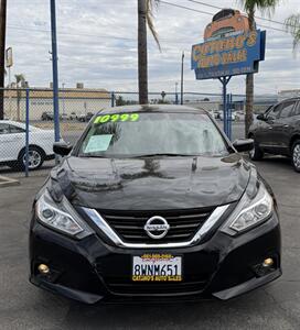 2017 Nissan Altima 2.5 SR   - Photo 2 - Bakersfield, CA 93305