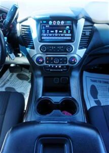 2018 GMC Yukon SLE   - Photo 9 - Bakersfield, CA 93301