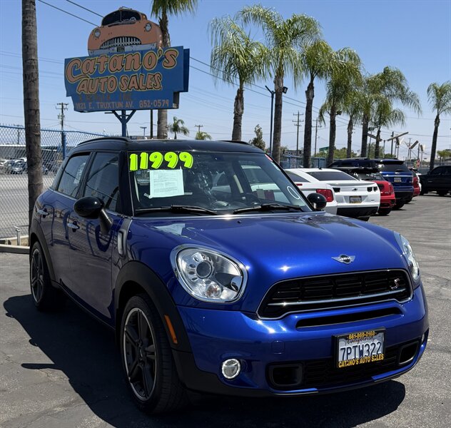 2015 MINI Countryman Countryman S's photo
