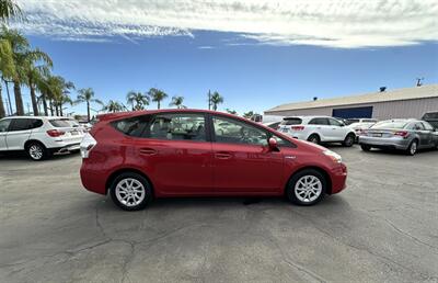 2014 Toyota Prius V Two - Photo 13 - Bakersfield, CA 93301