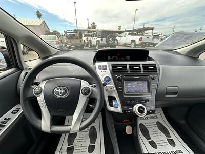 2014 Toyota Prius V Two - Photo 18 - Bakersfield, CA 93301