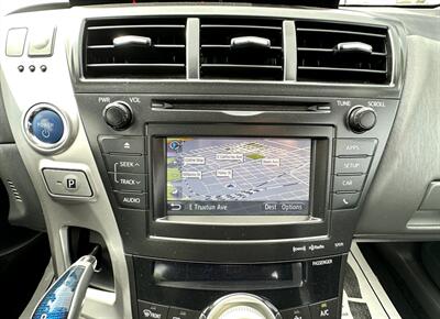 2014 Toyota Prius V Two - Photo 22 - Bakersfield, CA 93301