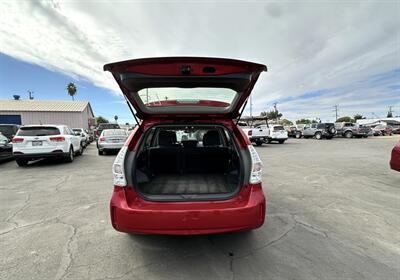 2014 Toyota Prius V Two - Photo 10 - Bakersfield, CA 93301