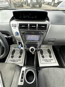 2014 Toyota Prius V Two - Photo 20 - Bakersfield, CA 93301