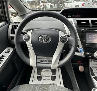 2014 Toyota Prius V Two - Photo 19 - Bakersfield, CA 93301