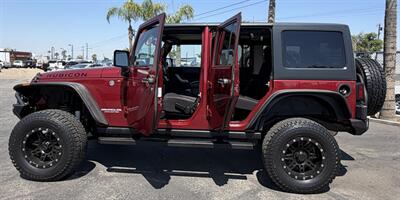 2013 Jeep Wrangler Unlimited Rubicon   - Photo 5 - Bakersfield, CA 93301