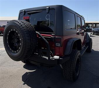 2013 Jeep Wrangler Unlimited Rubicon   - Photo 15 - Bakersfield, CA 93301
