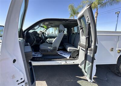 2011 Ford F-250 Super Duty XL   - Photo 6 - Bakersfield, CA 93301