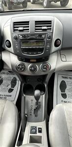 2010 Toyota RAV4   - Photo 20 - Bakersfield, CA 93301