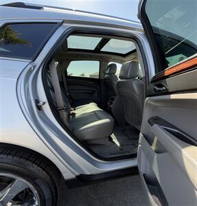 2012 Cadillac SRX Performance Collection - Photo 22 - Bakersfield, CA 93305