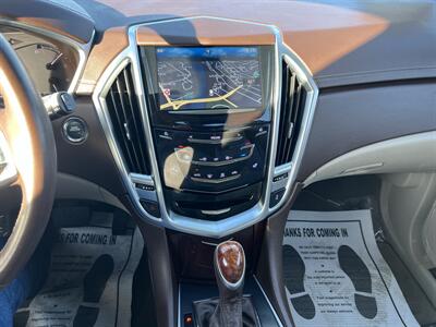 2016 Cadillac SRX Luxury Collection   - Photo 11 - Bakersfield, CA 93305