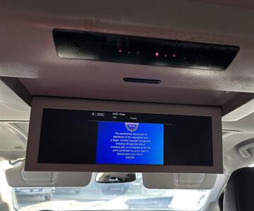 2019 Toyota Sienna SE Premium 7-Passenger   - Photo 26 - Bakersfield, CA 93301