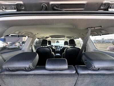 2019 Toyota Sienna SE Premium 7-Passenger   - Photo 13 - Bakersfield, CA 93301