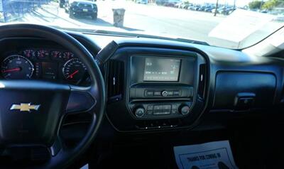 2018 Chevrolet Silverado 1500 Work Truck Short Box 2WD   - Photo 9 - Bakersfield, CA 93305