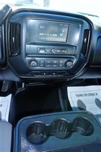 2018 Chevrolet Silverado 1500 Work Truck Short Box 2WD   - Photo 11 - Bakersfield, CA 93305
