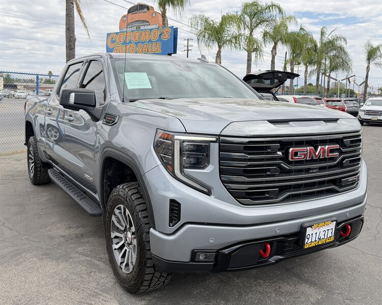 2023 GMC Sierra 1500 AT4  
