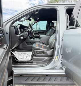 2023 GMC Sierra 1500 AT4 - Photo 5 - Bakersfield, CA 93301