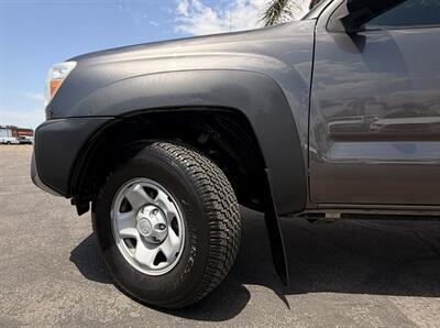 2014 Toyota Tacoma   - Photo 23 - Bakersfield, CA 93305