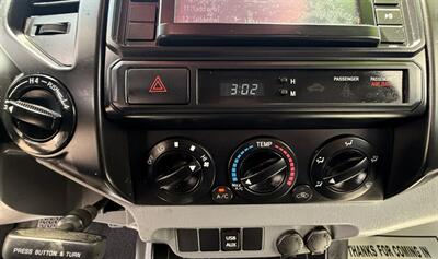 2014 Toyota Tacoma   - Photo 24 - Bakersfield, CA 93305